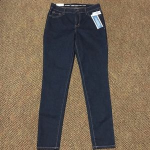 ❗️Old Navy Mid Rise Super Skinny Jeans❗️